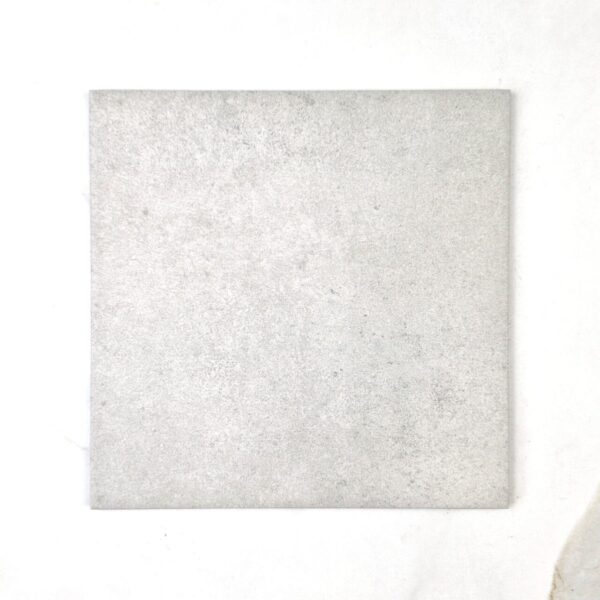 SURFACE OFF-WHITE NATURAL